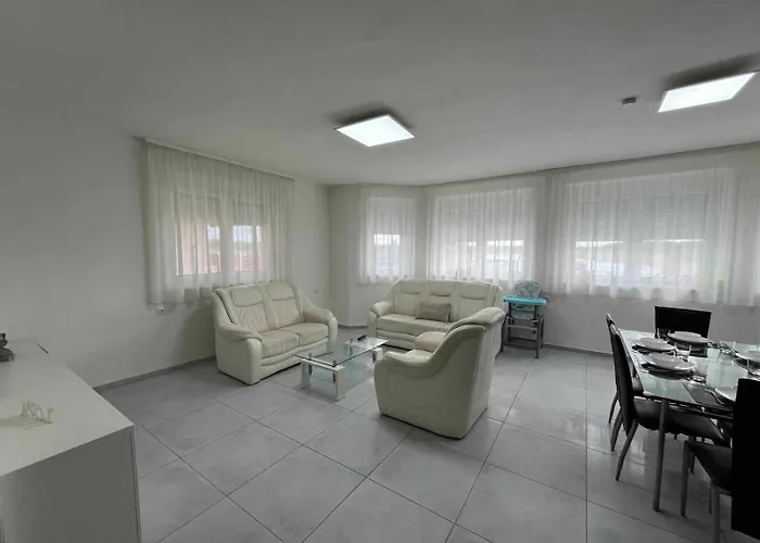 Apartment Matyas Vendeghaz *