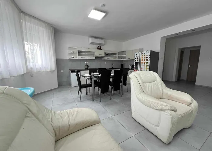 Matyas Vendeghaz Apartment